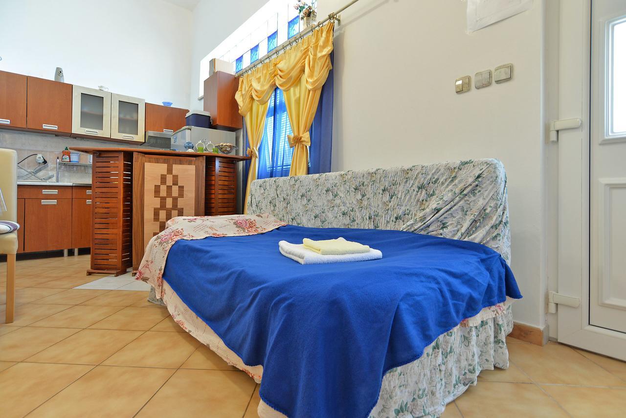 Apartments Dino 1374 Pula Luaran gambar